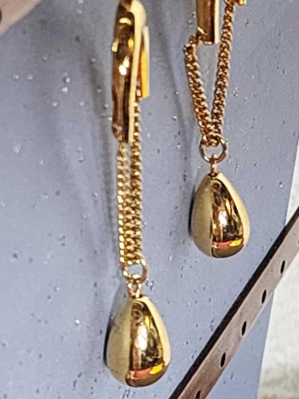Avon vintage gold